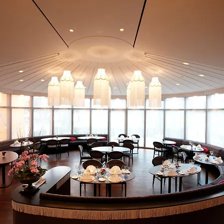 Hotel Schweizerhof 5*