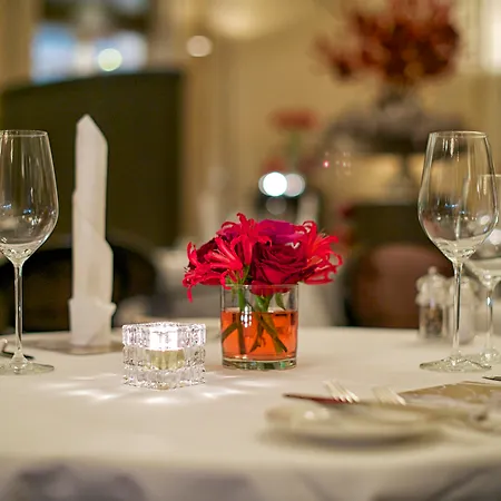 Hotel Schweizerhof 5*