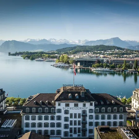 Hotel Schweizerhof 5*